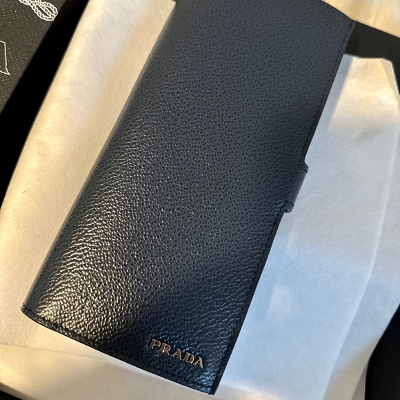 Prada Men’s Wallet - Picture 1 of 5